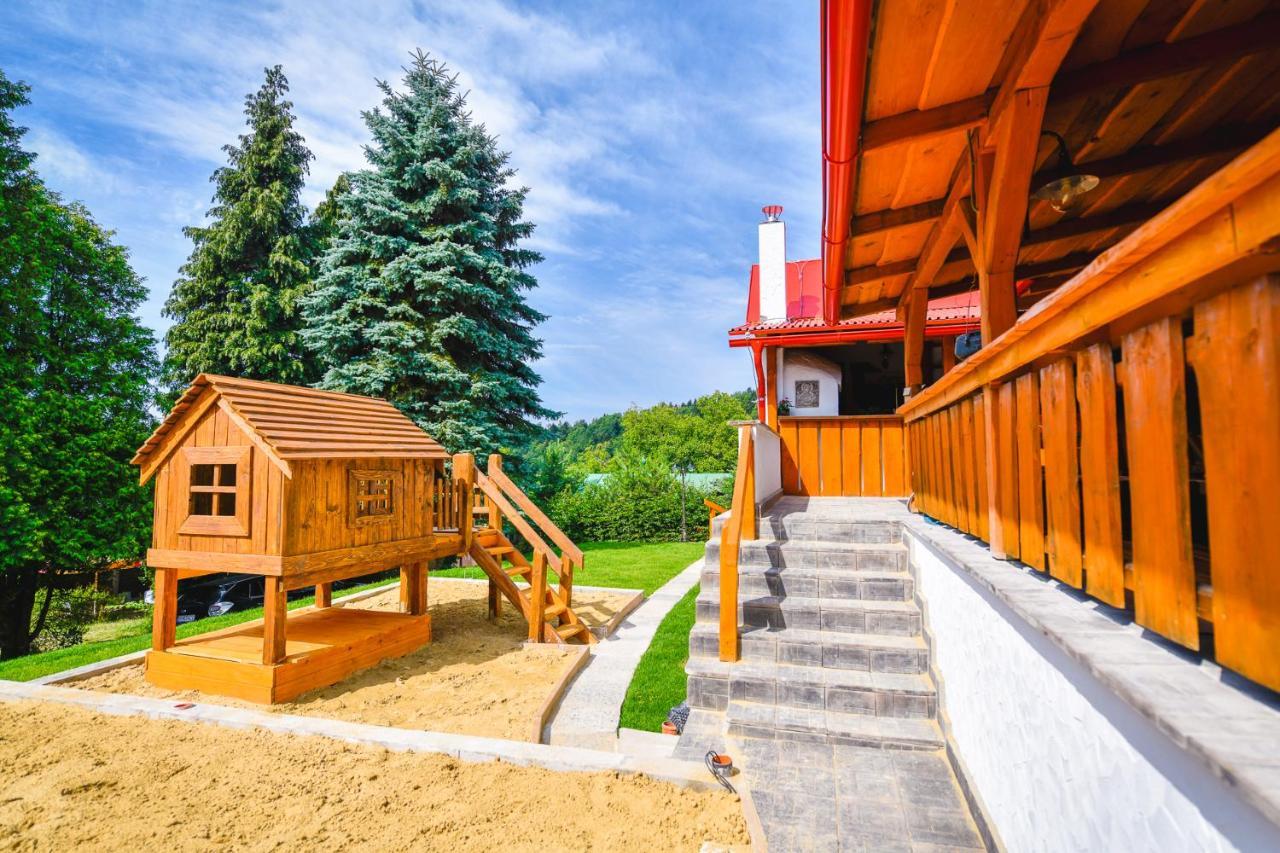Banská Štiavnica Penzion Turista מראה חיצוני תמונה