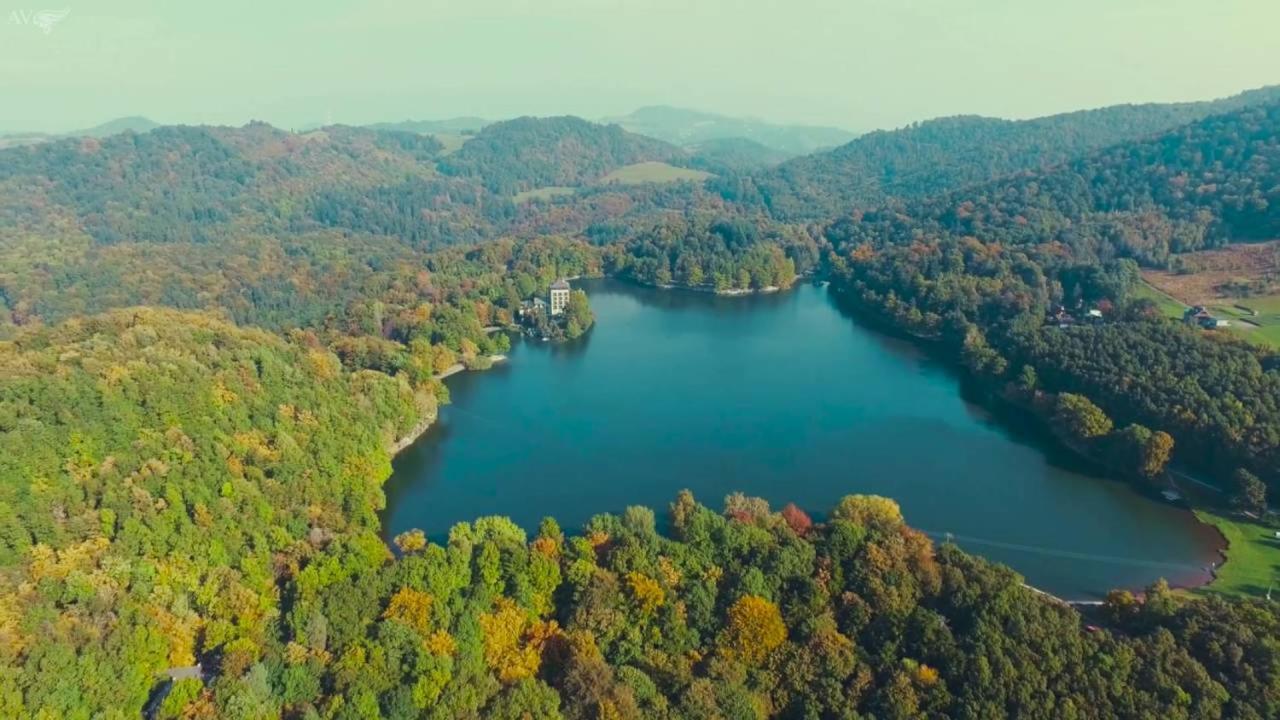 Banská Štiavnica Penzion Turista מראה חיצוני תמונה