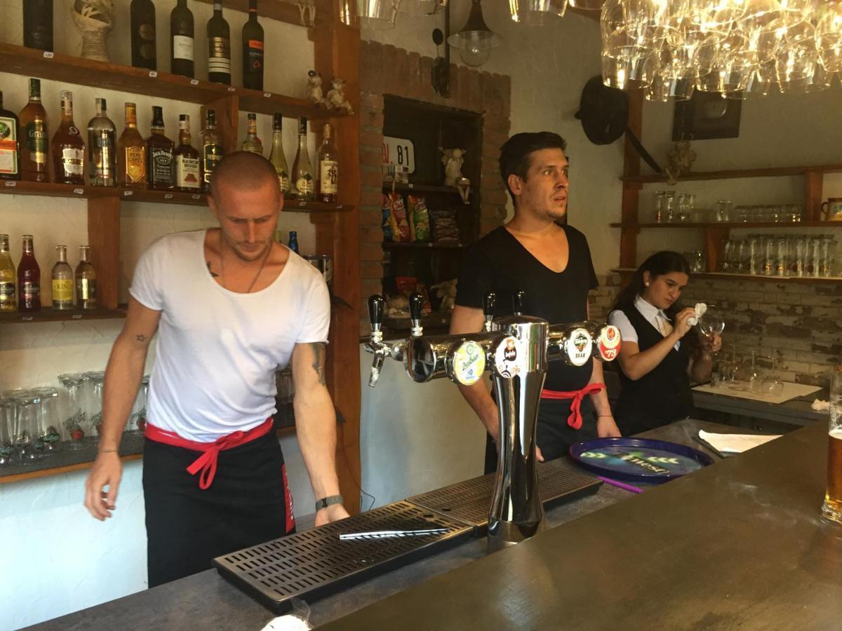 Banská Štiavnica Penzion Turista מראה חיצוני תמונה